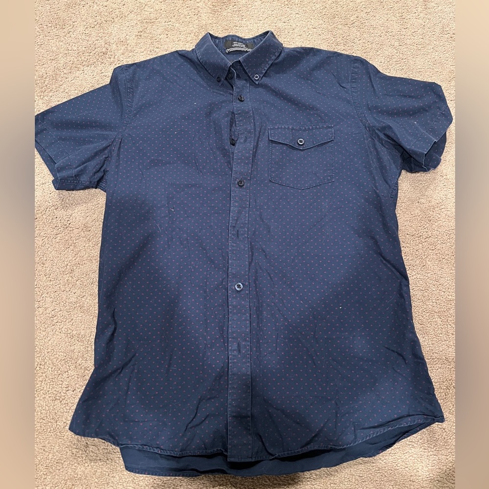 Men’s Trim Fit Button Up Shirt